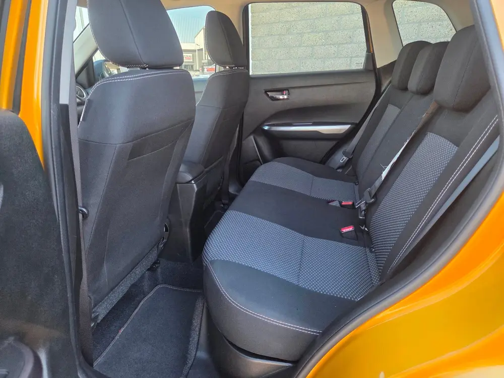 Suzuki Vitara 1.0 Boosterjet Camera*Trekhaak*Carplay*Stoelve uit 2019, foto 5