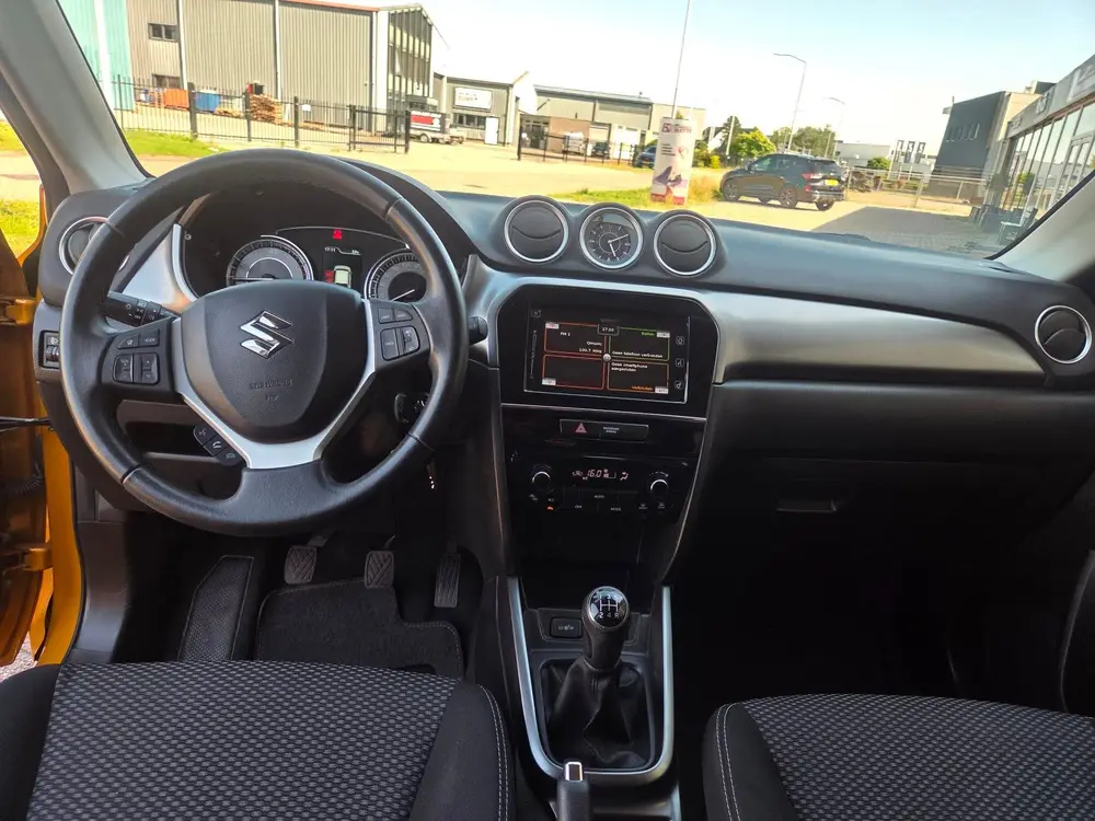 Suzuki Vitara 1.0 Boosterjet Camera*Trekhaak*Carplay*Stoelve uit 2019, foto 6