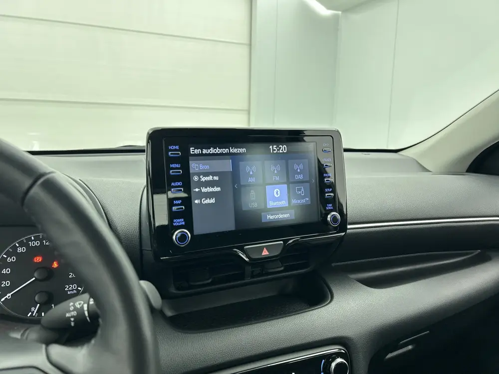 Toyota Yaris 1.5 Hybrid Dynamic + uit 2024, foto 7