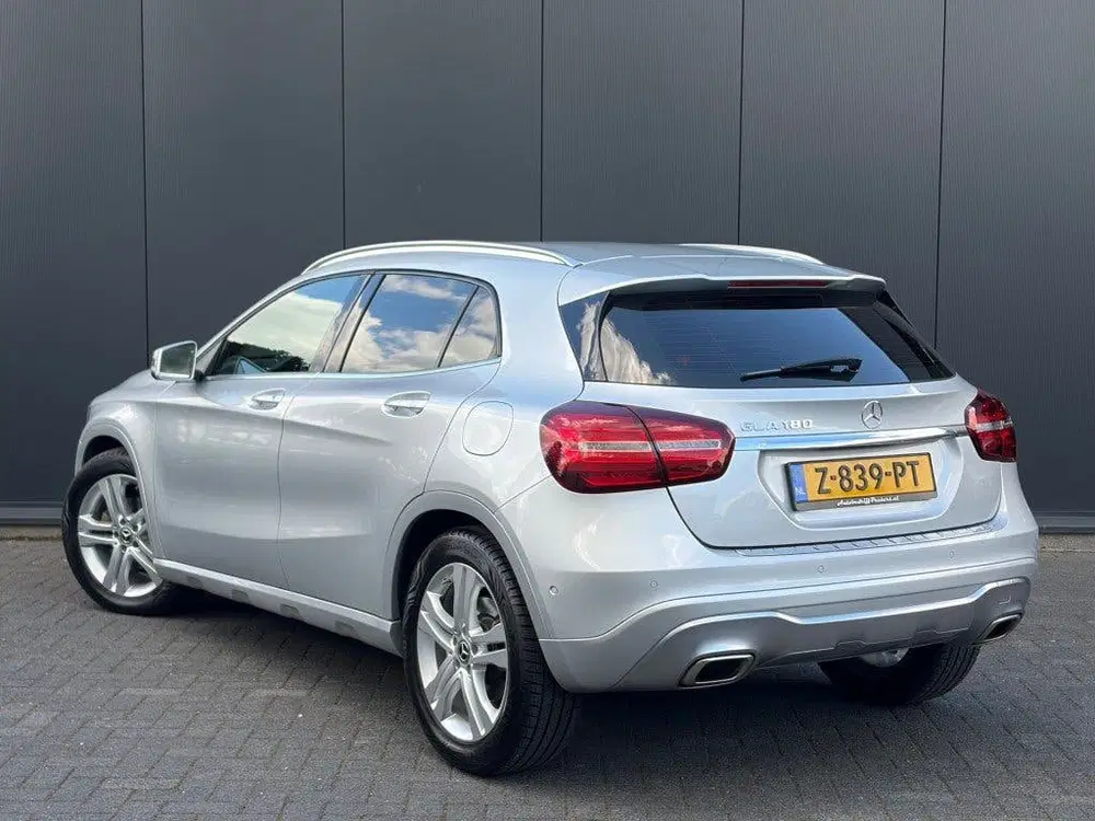 Mercedes-Benz GLA GLA 180 Aut. Sportstoelen Leder Nav uit 2019, foto 10
