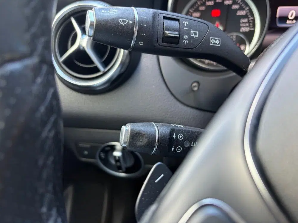 Mercedes-Benz GLA GLA 180 Aut. Sportstoelen Leder Nav uit 2019, foto 8
