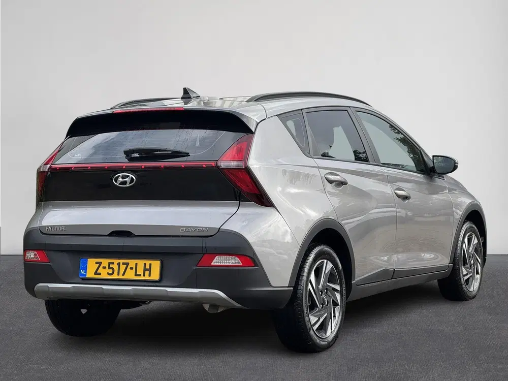 Hyundai BAYON 1.0 T-GDI Comfort Smart Automaat uit 2022, foto 2