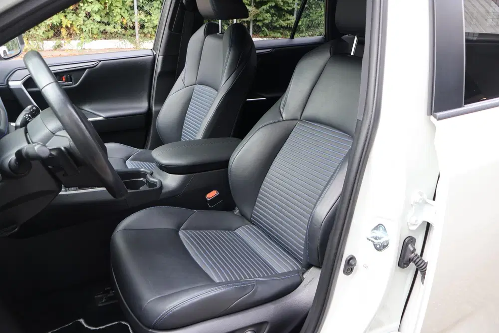 Toyota RAV 4 2.5 Hybrid Style uit 2020, foto 9