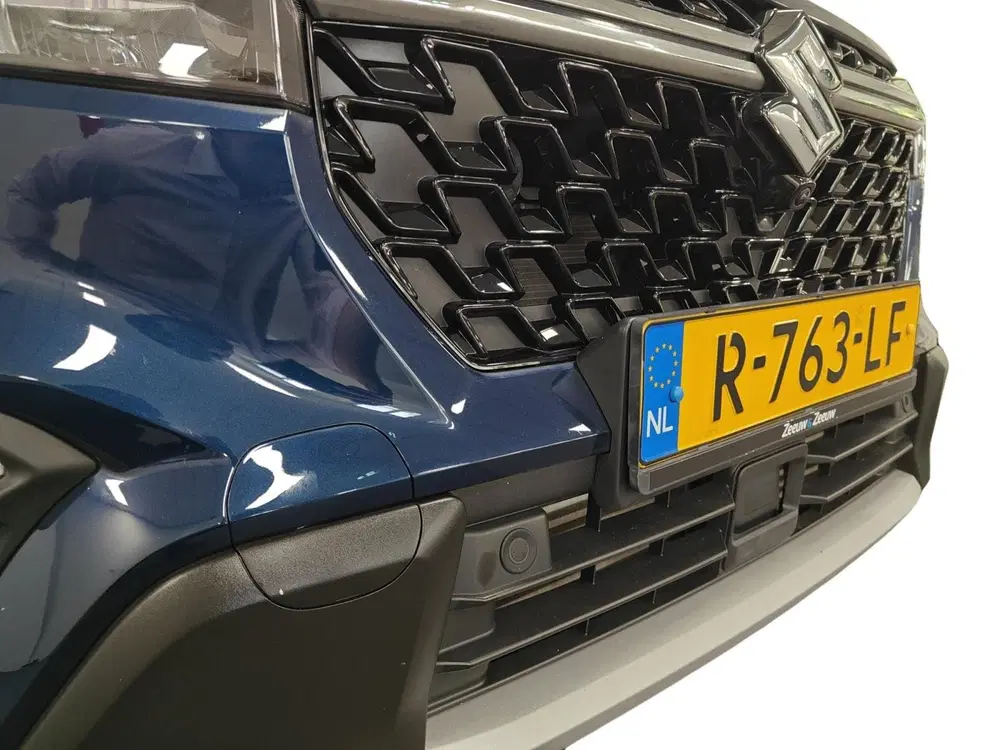 Suzuki S-Cross 1.4 Boosterjet Style Smart Hybrid Panorama uit 2022, foto 4