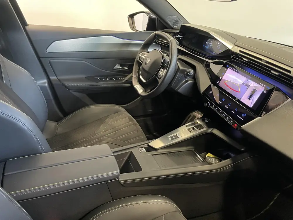 Peugeot 308 1.6 Plug-in Hybrid 180pk Automaat GT DEMO uit 2024, foto 11