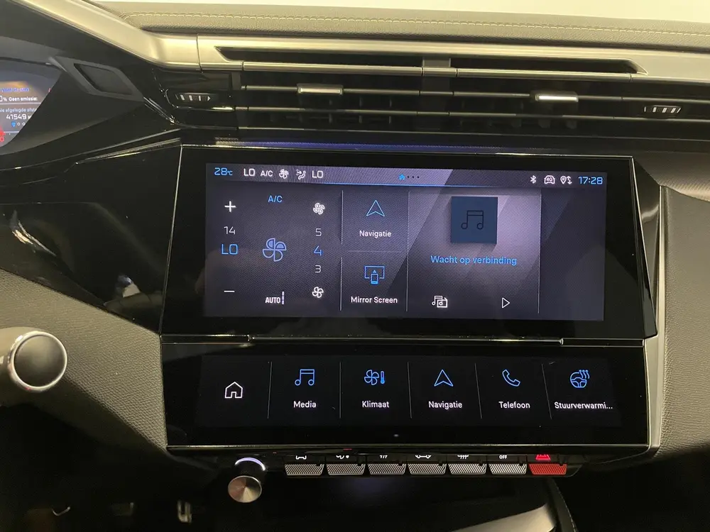 Peugeot 308 1.6 Plug-in Hybrid 180pk Automaat GT DEMO uit 2024, foto 3