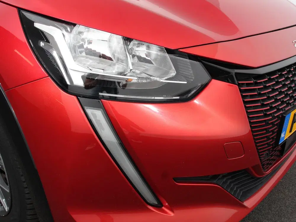 Peugeot 208 EV Allure 50 kWh Automaat SOH 89% Climate uit 2020, foto 10