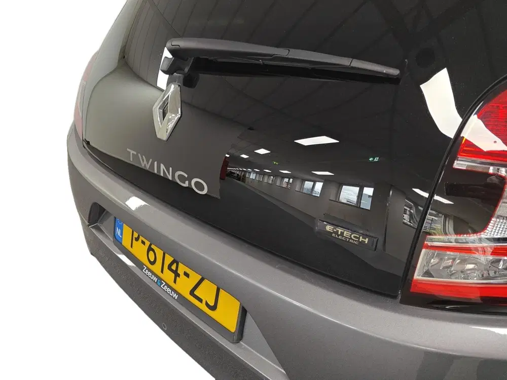 Renault Twingo R80 E-Tech Authentic 22 kWh NAVI AIRCO C uit 2022, foto 17