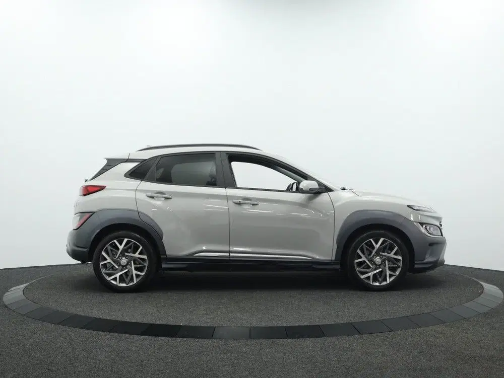 Hyundai KONA 1.6 GDI HEV Fashion uit 2022, foto 14