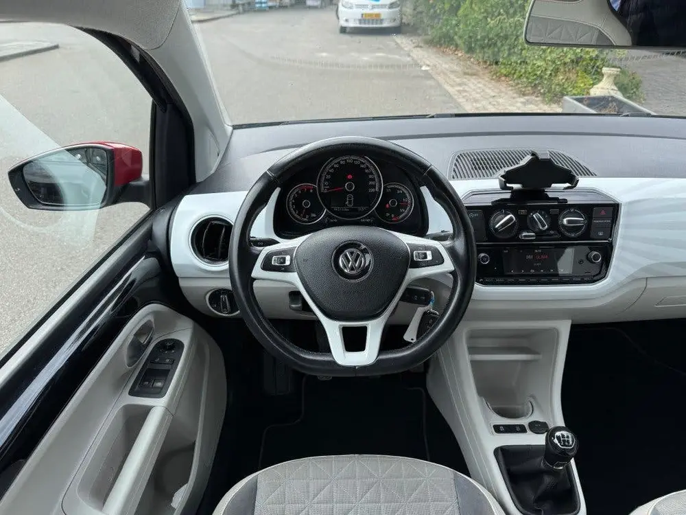 Volkswagen UP 1.0 BMT UP! BEATS Camera Cruise Control PDC uit 2019, foto 10