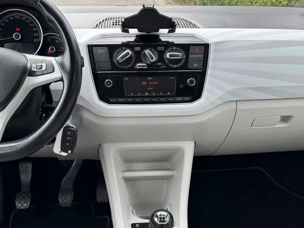 Volkswagen UP 1.0 BMT UP! BEATS Camera Cruise Control PDC uit 2019, foto 12