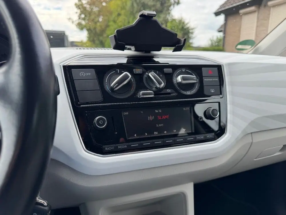 Volkswagen UP 1.0 BMT UP! BEATS Camera Cruise Control PDC uit 2019, foto 15