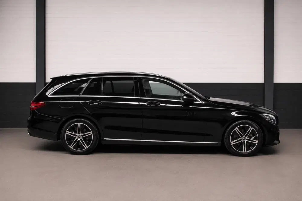 Mercedes-Benz C-Klasse 180 AMG l Carplay Cruise PDC uit 2020, foto 4