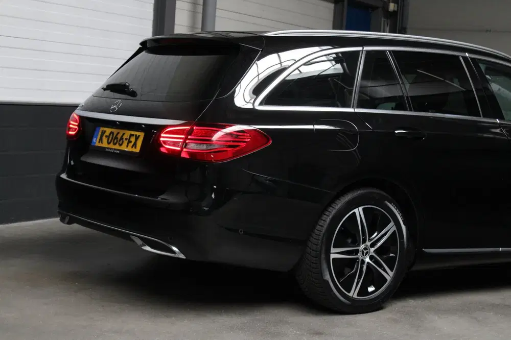 Mercedes-Benz C-Klasse 180 AMG l Carplay Cruise PDC uit 2020, foto 8