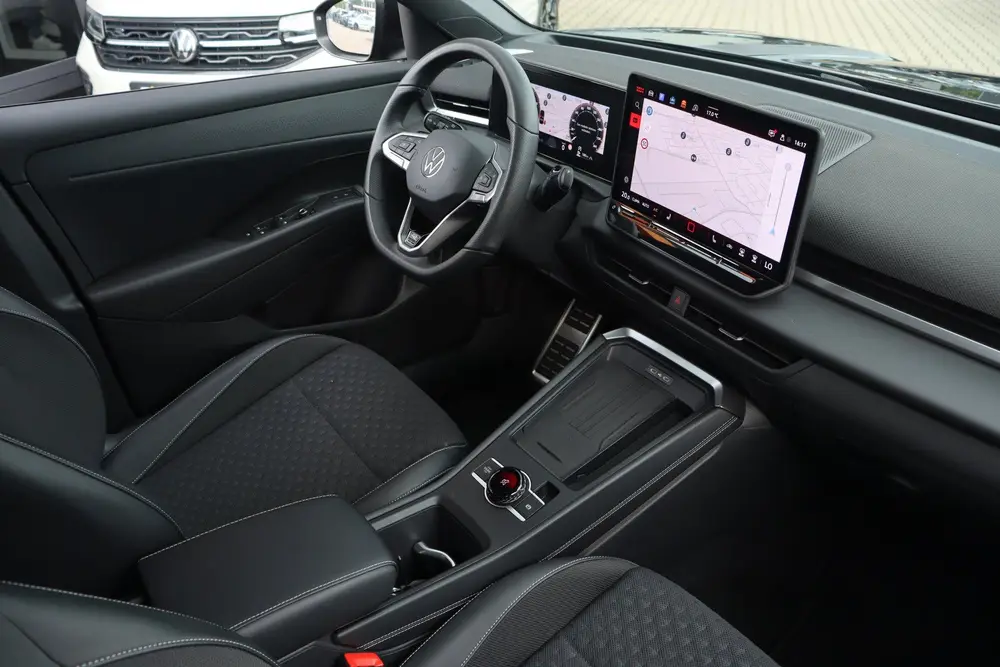 Volkswagen T-Roc 1.5 eTsi R-Line | Camera | ACC | Winter Pak uit 2025, foto 12