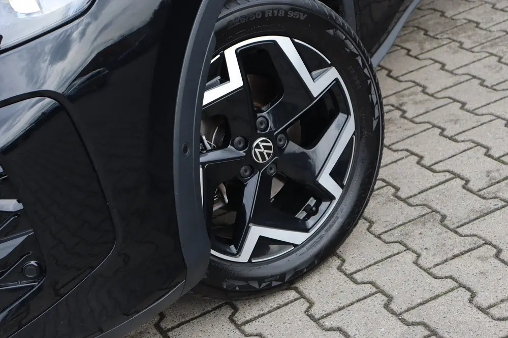 Volkswagen T-Roc 1.5 eTsi R-Line | Camera | ACC | Winter Pak uit 2025, foto 9