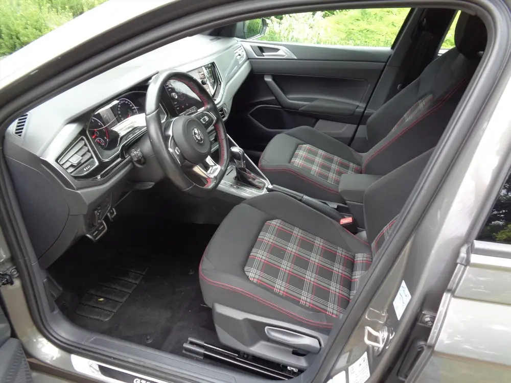 VOLKSWAGEN Polo 2.0 TSI 200pk 6-DSG GTi bij Vakgarage met uit 2019, foto 11