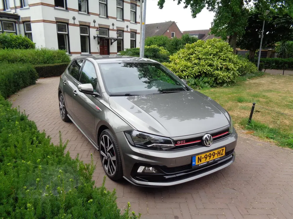 VOLKSWAGEN Polo 2.0 TSI 200pk 6-DSG GTi bij Vakgarage met uit 2019, foto 4