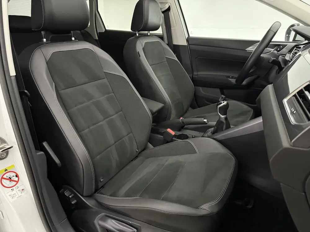 Volkswagen Taigo 1.0 TSI Style | Pano | Virtual | Beats Audi uit 2022, foto 18