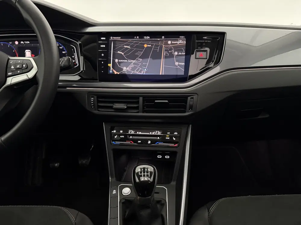 Volkswagen Taigo 1.0 TSI Style | Pano | Virtual | Beats Audi uit 2022, foto 20