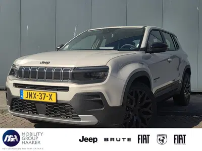 Jeep Avenger Altitude 54 kWh uit 2025