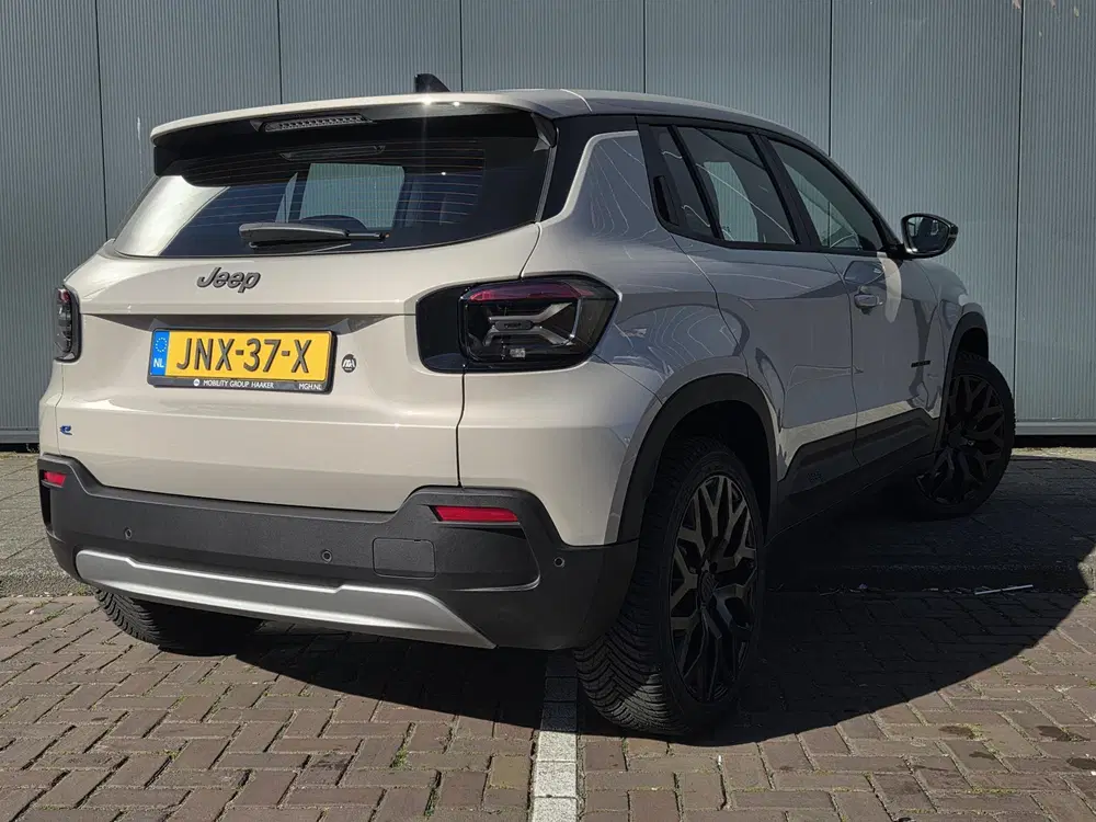 Jeep Avenger Altitude 54 kWh uit 2025, foto 3