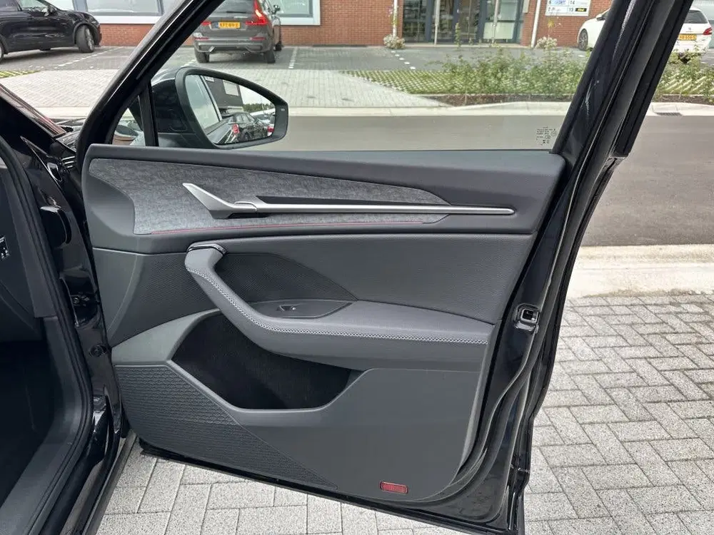 Skoda Kodiaq 1.5 TSI PHEV Sportline Business Leder Pano uit 2025, foto 8