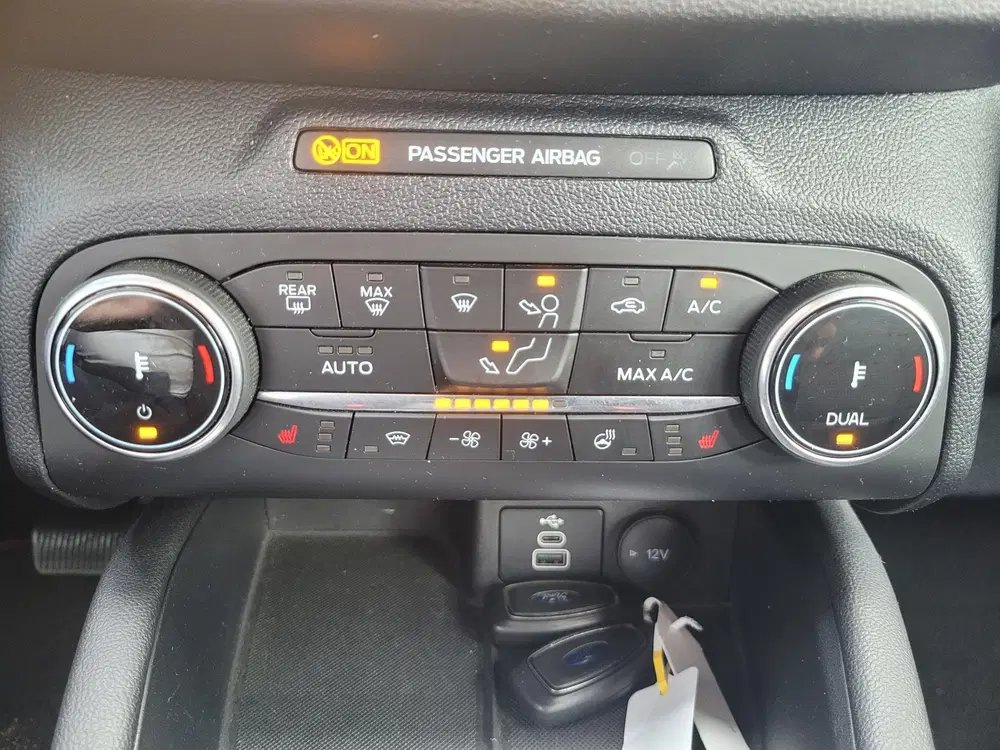 Ford Kuga 2.5 PHEV ST-Line uit 2023, foto 13