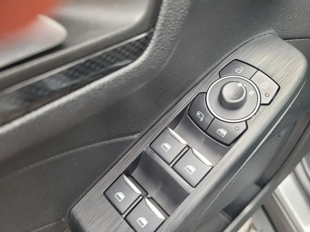 Ford Kuga 2.5 PHEV ST-Line uit 2023, foto 19
