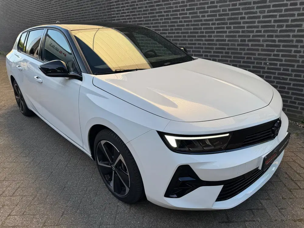 Opel Astra 1.6 Turbo Plug In Hybrid Edition uit 2025, foto 2