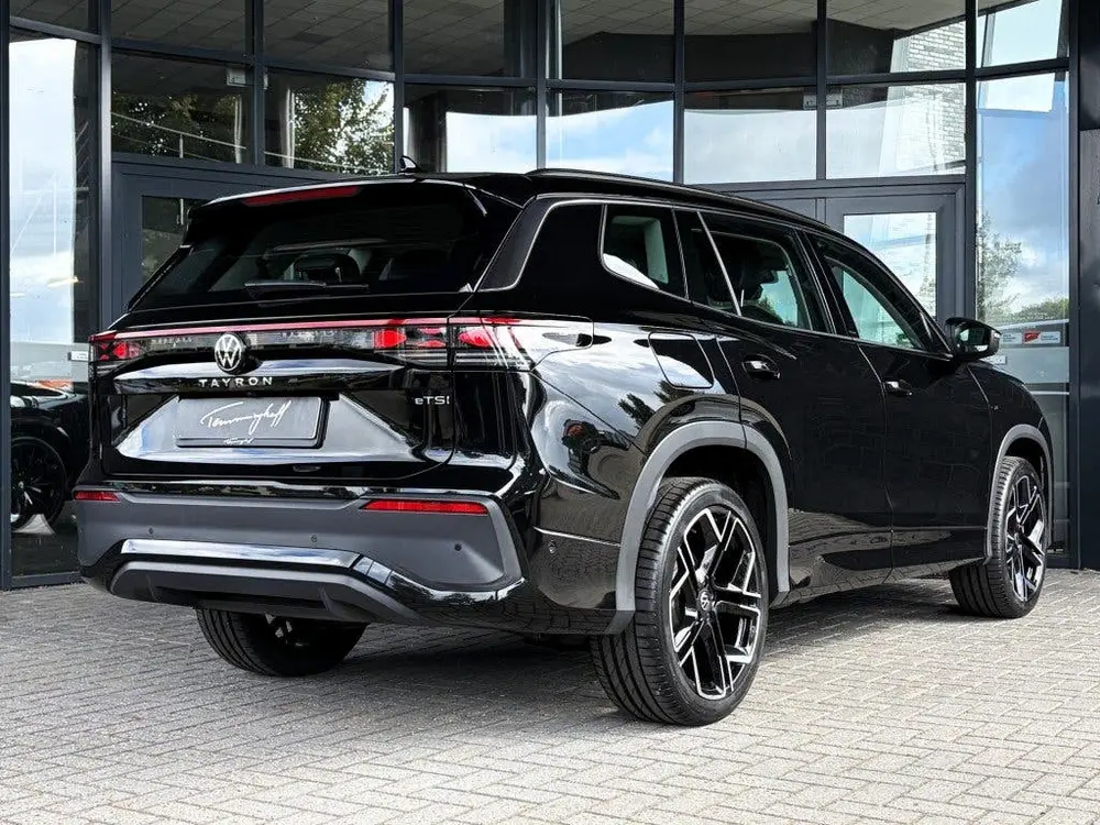Volkswagen Tayron 1.5 eTSI LIFE 7-PERS. - TREKH. - 20 INCH uit 2025, foto 3