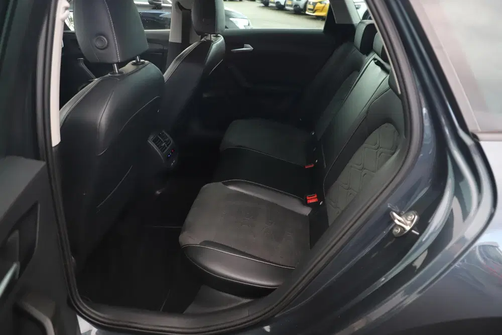 SEAT Leon 1.0 TSI Style Business Intense 110PK uit 2021, foto 8