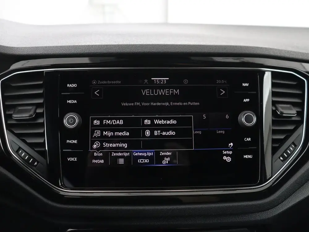 Volkswagen T-Roc 1.5 TSI Sport | Carplay | Virtual Cockpit | uit 2022, foto 18