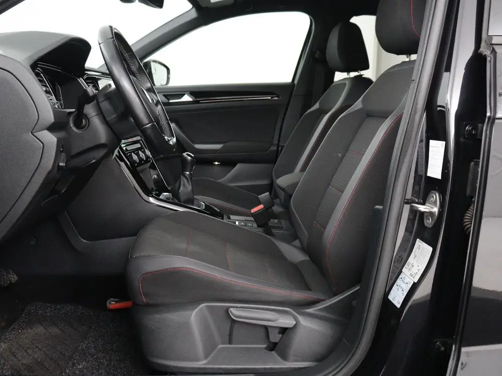 Volkswagen T-Roc 1.5 TSI Sport | Carplay | Virtual Cockpit | uit 2022, foto 4