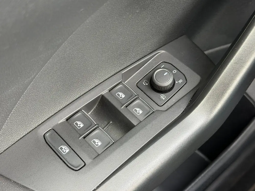 Volkswagen T-Cross 1.0 TSI Active Ecc-Pdc-Acc-Navi uit 2021, foto 19