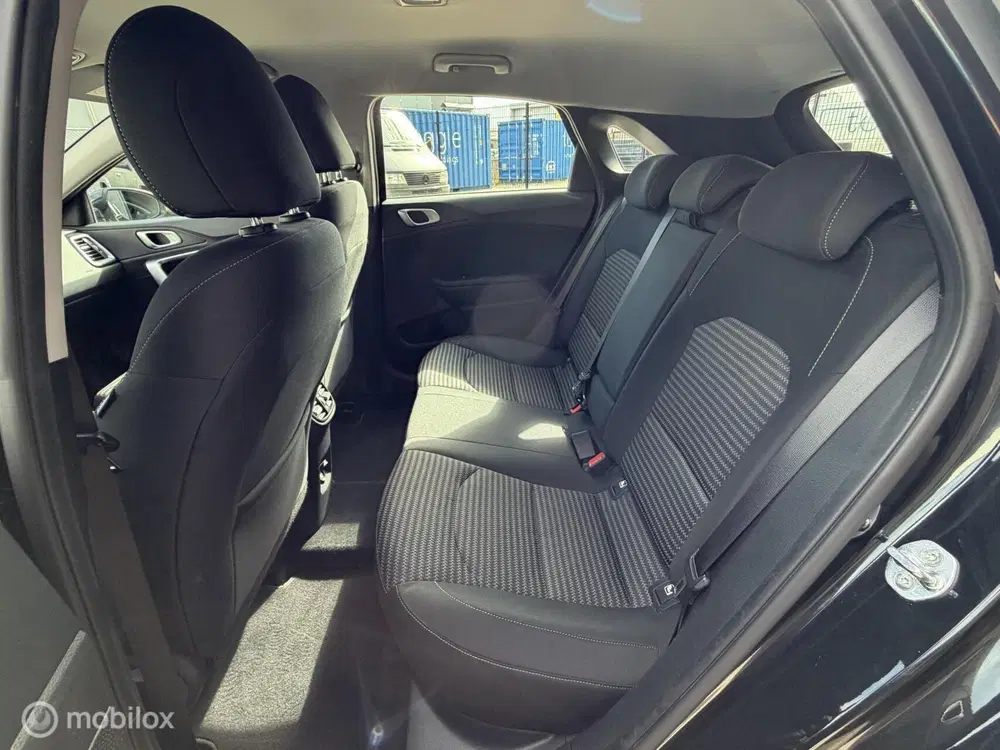 Kia Ceed 1.0 T-GDi DynamicLine uit 2022, foto 12