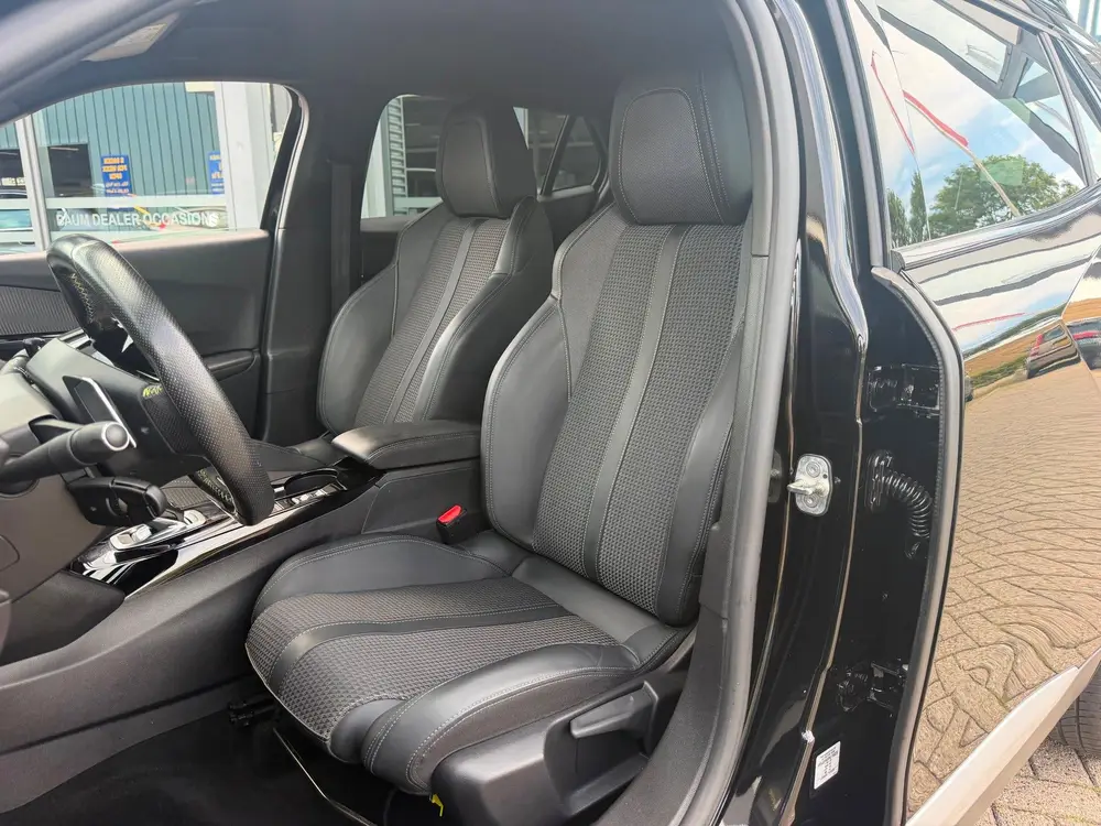 Peugeot 2008 1.2 PureTech GT Airco Lmv Navi Cruise Came uit 2021, foto 9