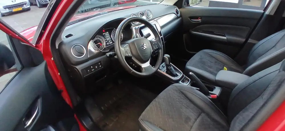 Suzuki Vitara 1.4 Boosterjet 140pk automaat Stijl (sunro uit 2019, foto 12
