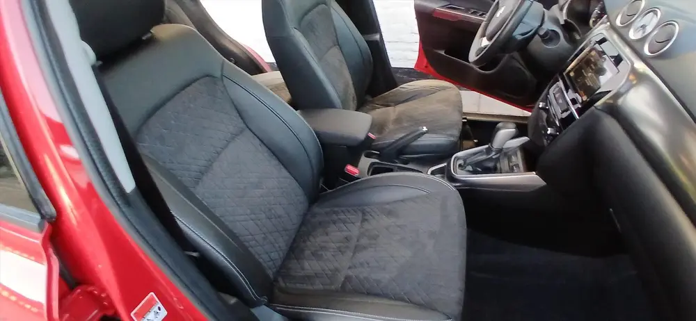 Suzuki Vitara 1.4 Boosterjet 140pk automaat Stijl (sunro uit 2019, foto 14