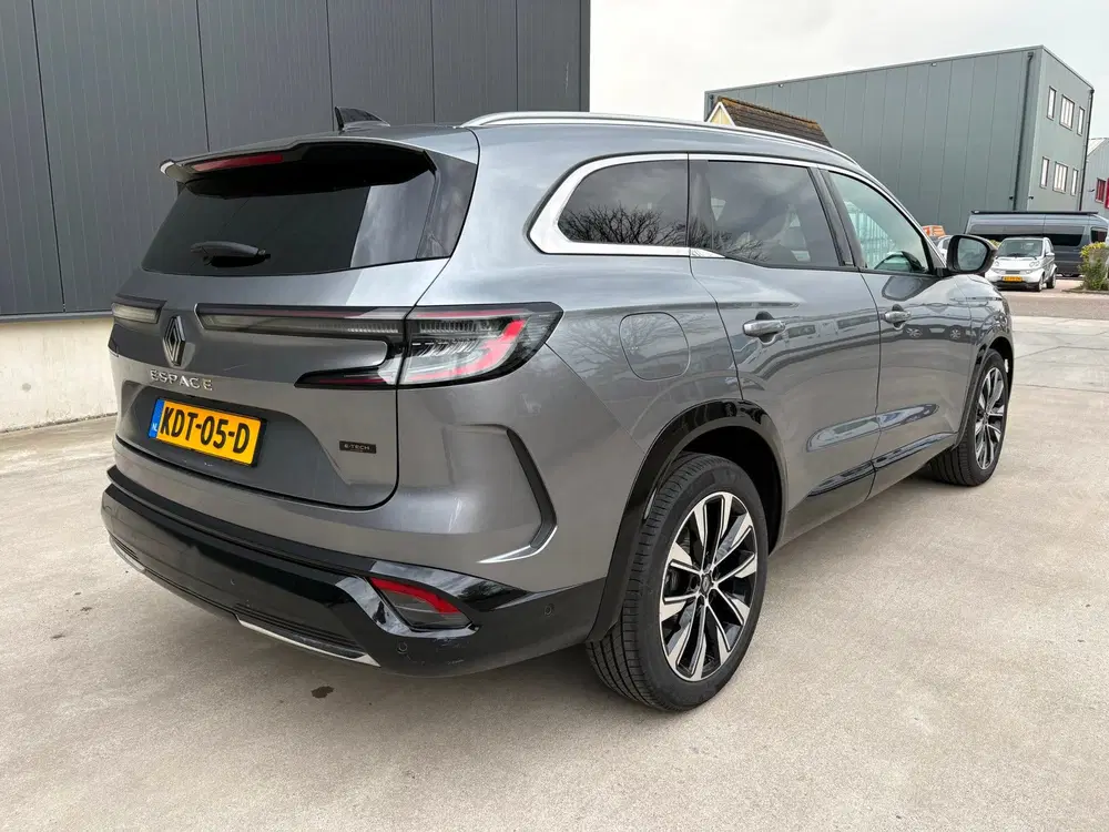 Renault Espace E-Tech full hybrid 200 techno 7p. uit 2023, foto 6