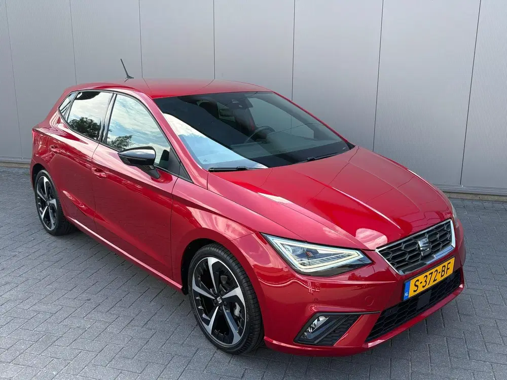 SEAT Ibiza 95PK EcoTSI FR Business Intense Navigatie uit 2023, foto 2