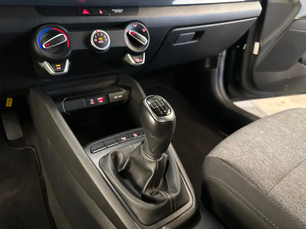 Kia Stonic 1.0 T-GDi uit 2020, foto 16