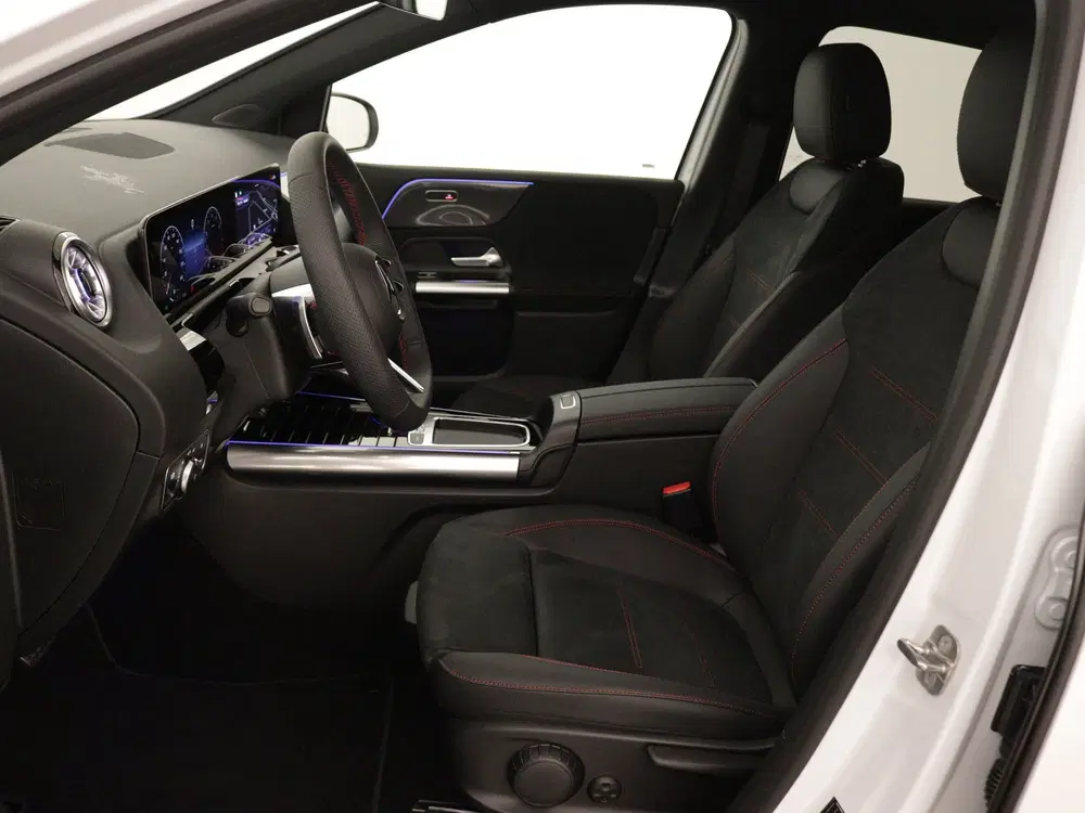 Mercedes-Benz B-Klasse 180 AMG Line uit 2025, foto 17