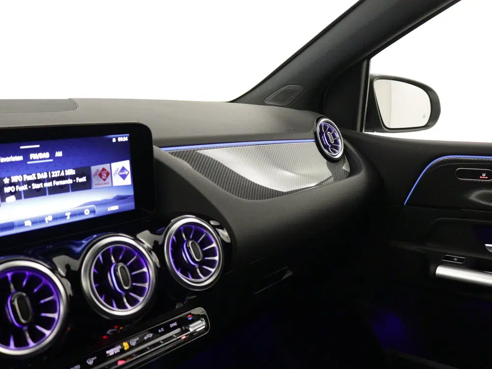 Mercedes-Benz B-Klasse 180 AMG Line uit 2025, foto 6