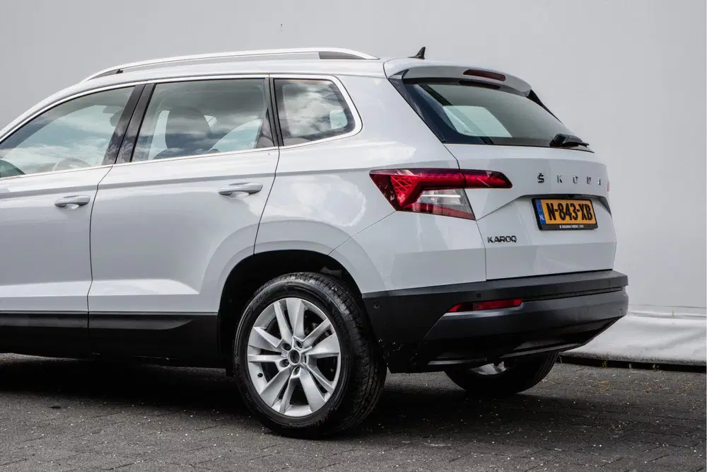 Skoda Karoq 1.0 TSI Business Edition Plus Trekhaak uit 2022, foto 16