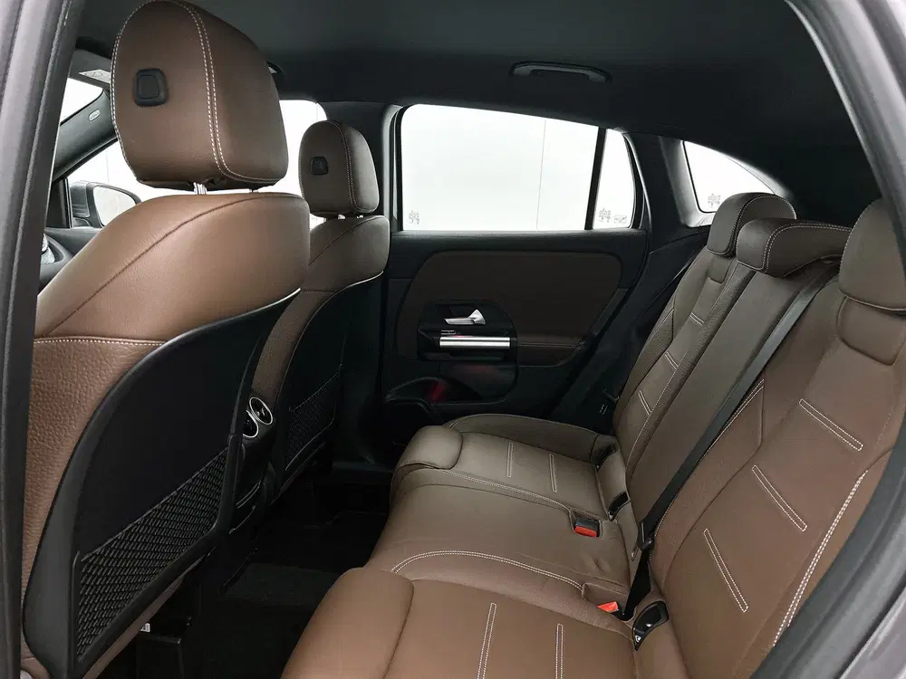 Mercedes-Benz GLA 180 Star Edition Luxury Line uit 2024, foto 17