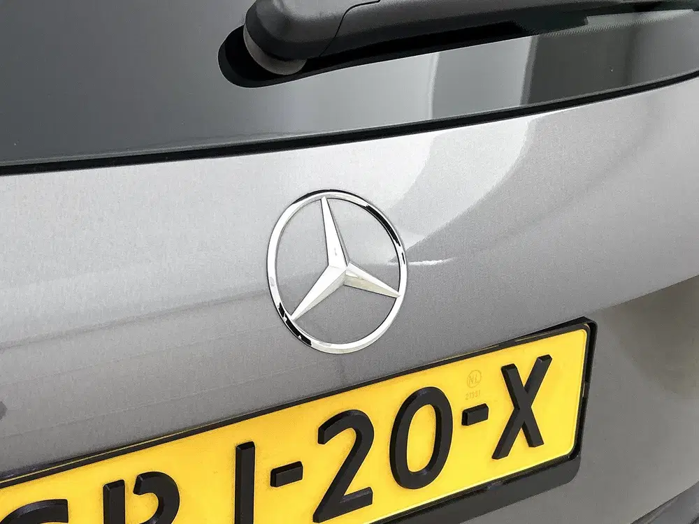 Mercedes-Benz GLA 180 Star Edition Luxury Line uit 2024, foto 20