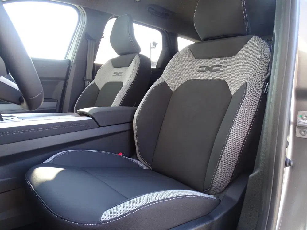 Dacia Bigster 1.8 Hybrid 155 Journey PACK ASSIST uit 2026, foto 7