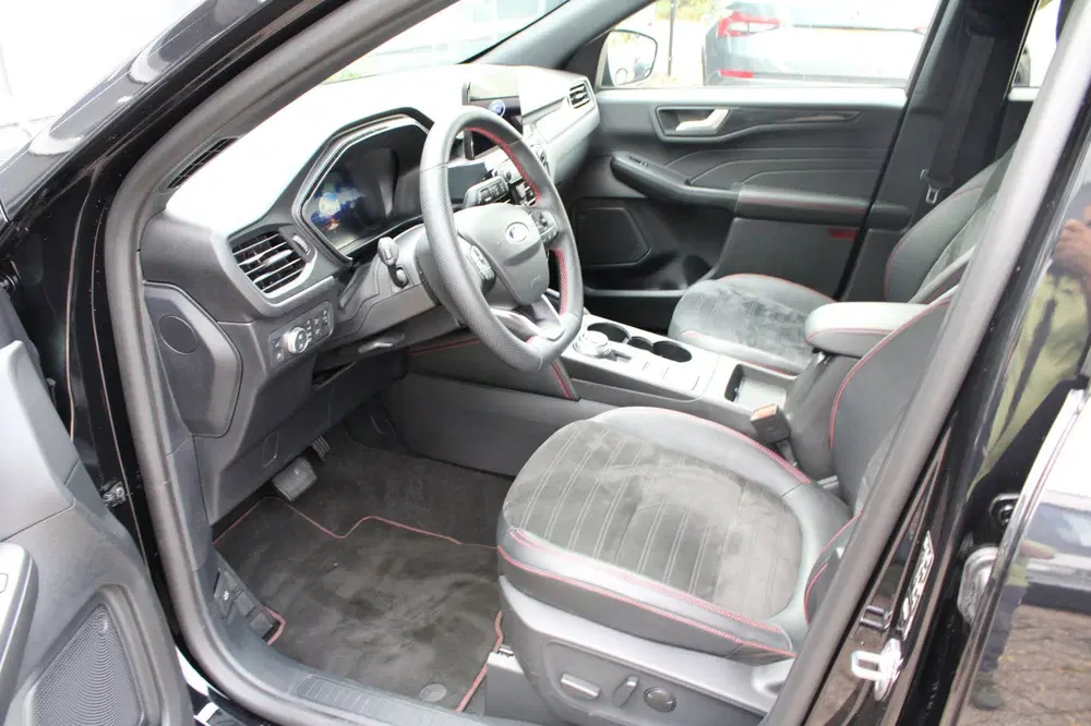 Ford Kuga 2.5 PHEV ST-Line X uit 2023, foto 13