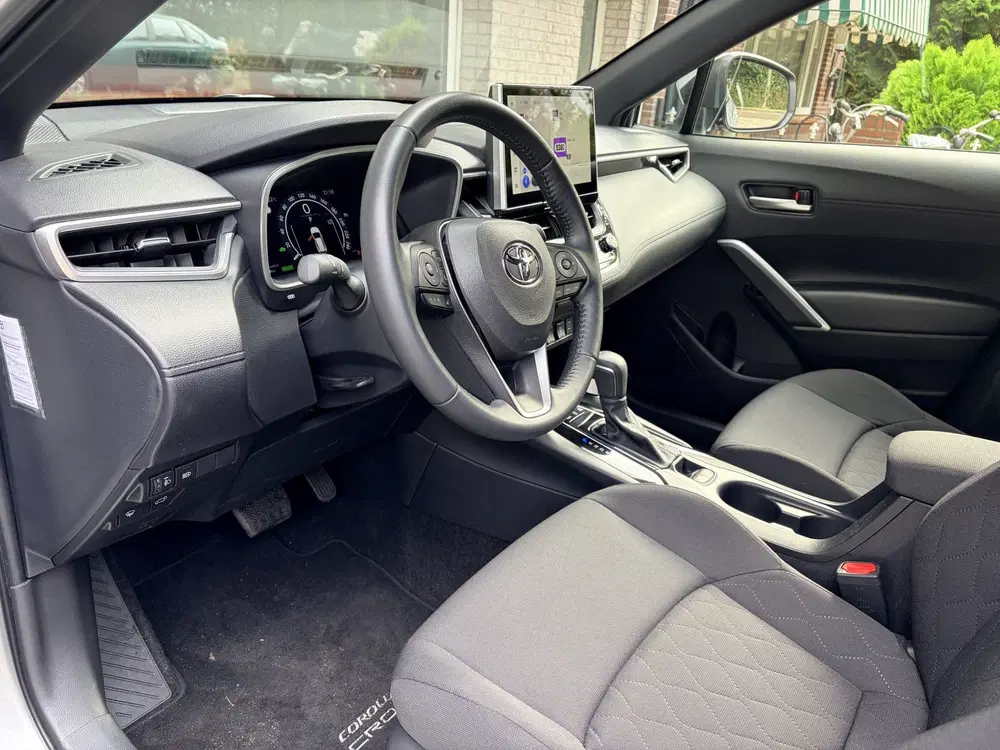Toyota Corolla Cross Hybrid 200 Dynamic Navi Fullmap uit 2024, foto 11